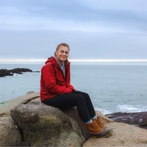 Meet your Posher, Catherine